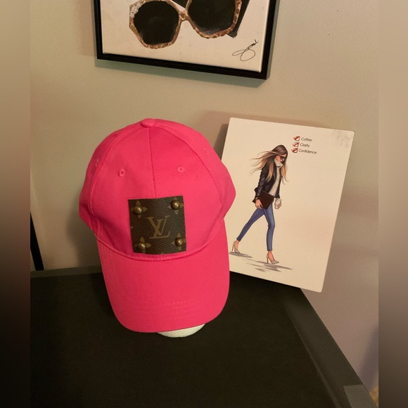 Accessories - Pink ball cap